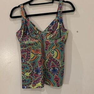 Colorful 2 piece tankini bathing suit. Top is has underwire and lined.